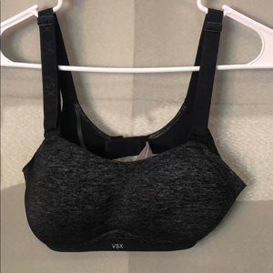 ✨LAST CHANCE✨ Grey and black VSX sports bra